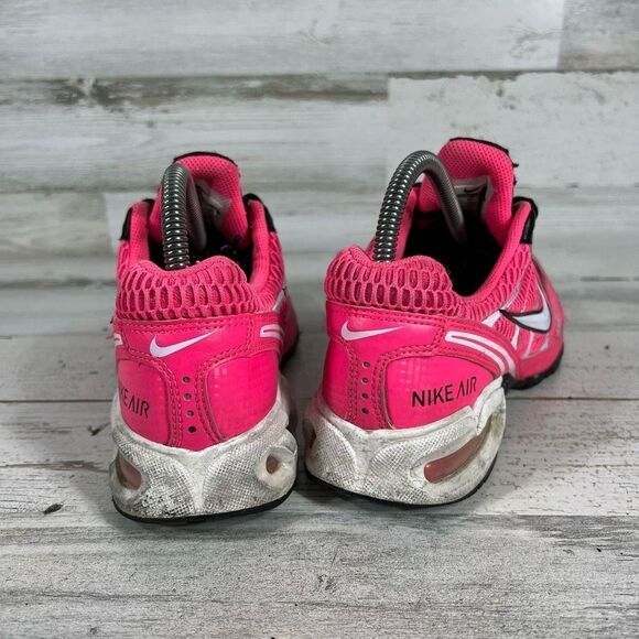 Nike Womens Air Max Torch 4 Low Top‎ Running Shoes Sneakers Pink Black Size 7.5 - Picture 3 of 8
